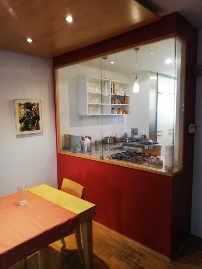 Room in maisonette with garden, parking place Wenen Buitenkant foto